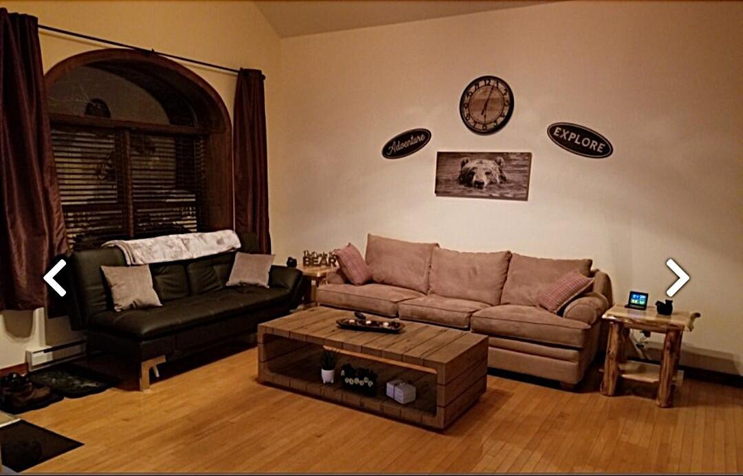 Image 2: Living room