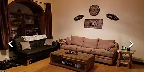 Image 2: Living room