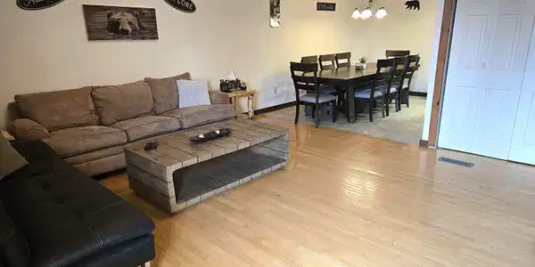 Image 3: Chris living room 3