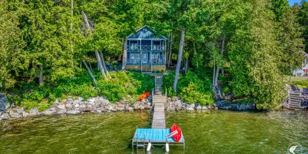 70 Presbury Point