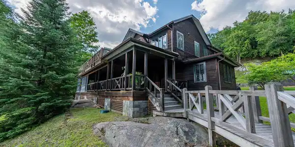 Image 4: CampHighPeaksView_MH_Exterior_From_Stair