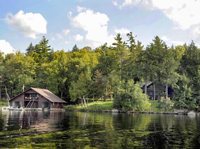 Image 3: BH_MH_Lakeside_Summer