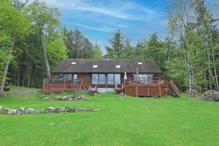 745 Adirondack