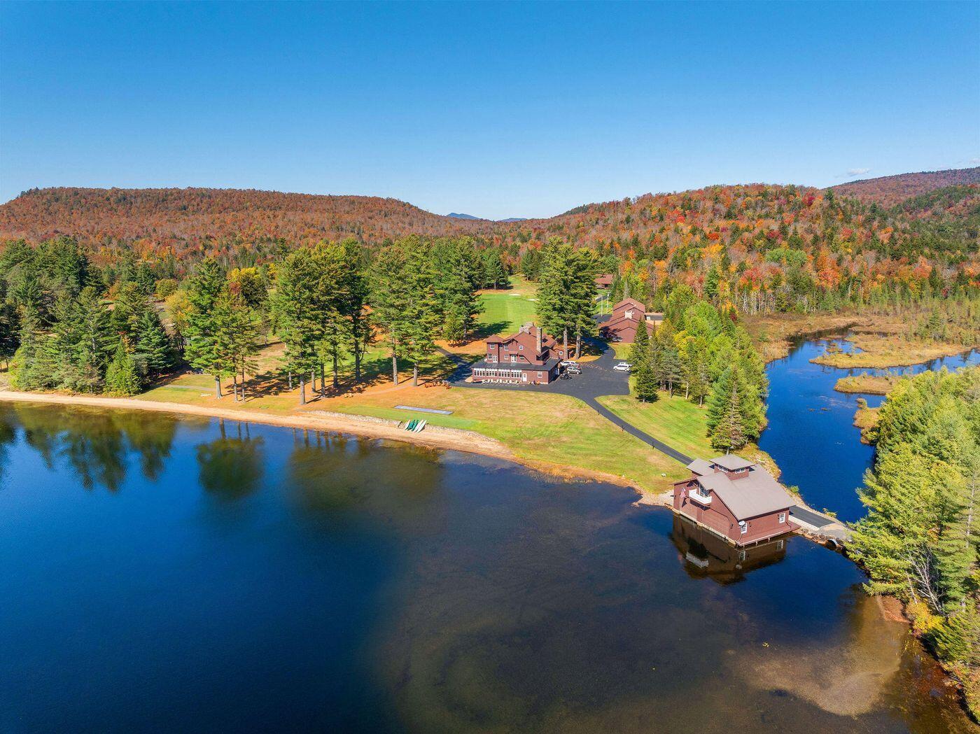 Image 3: W4-NY0592-070