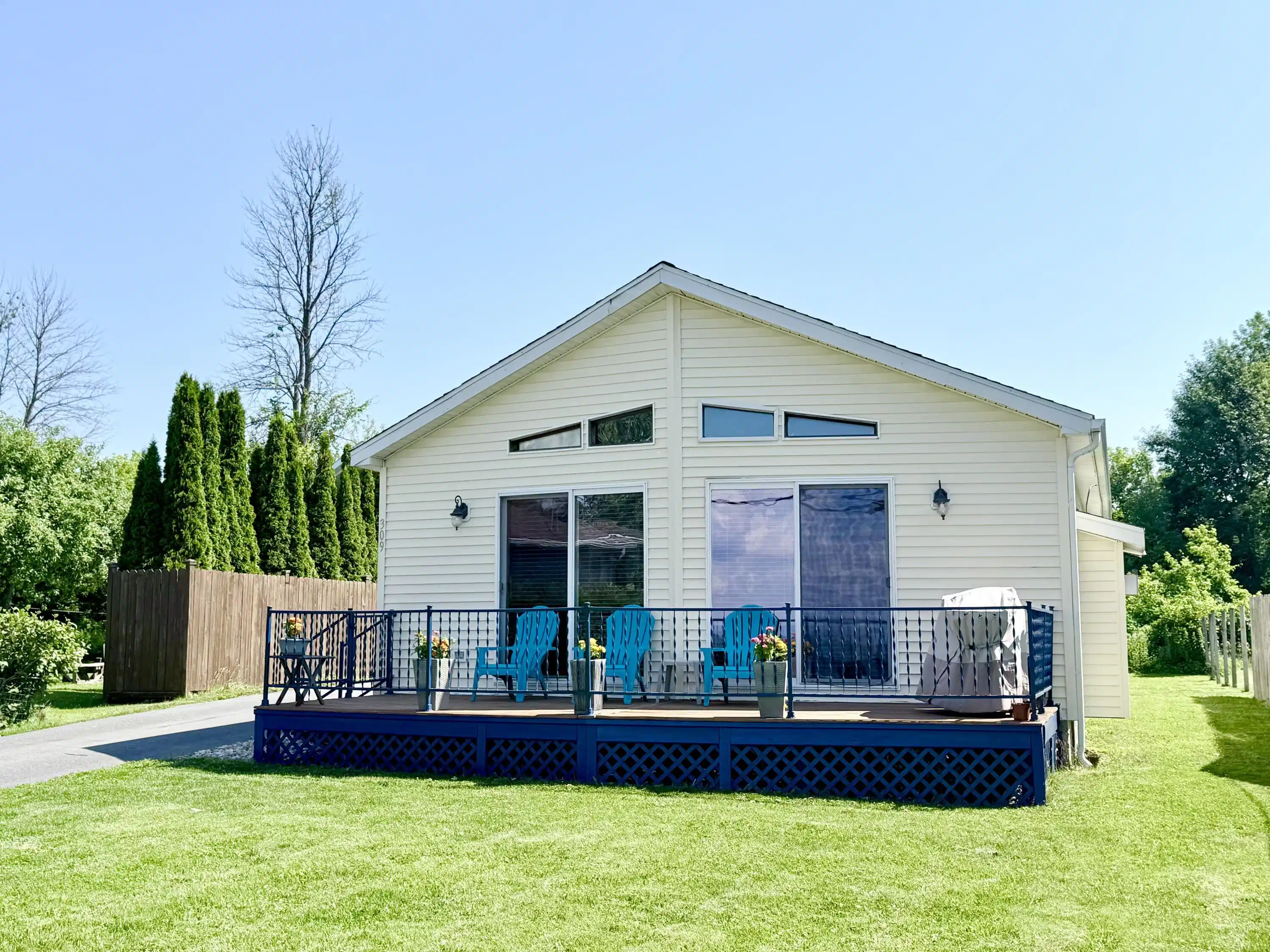 Image 1: Main