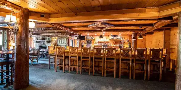Image 4: WF_Lodge_Bar