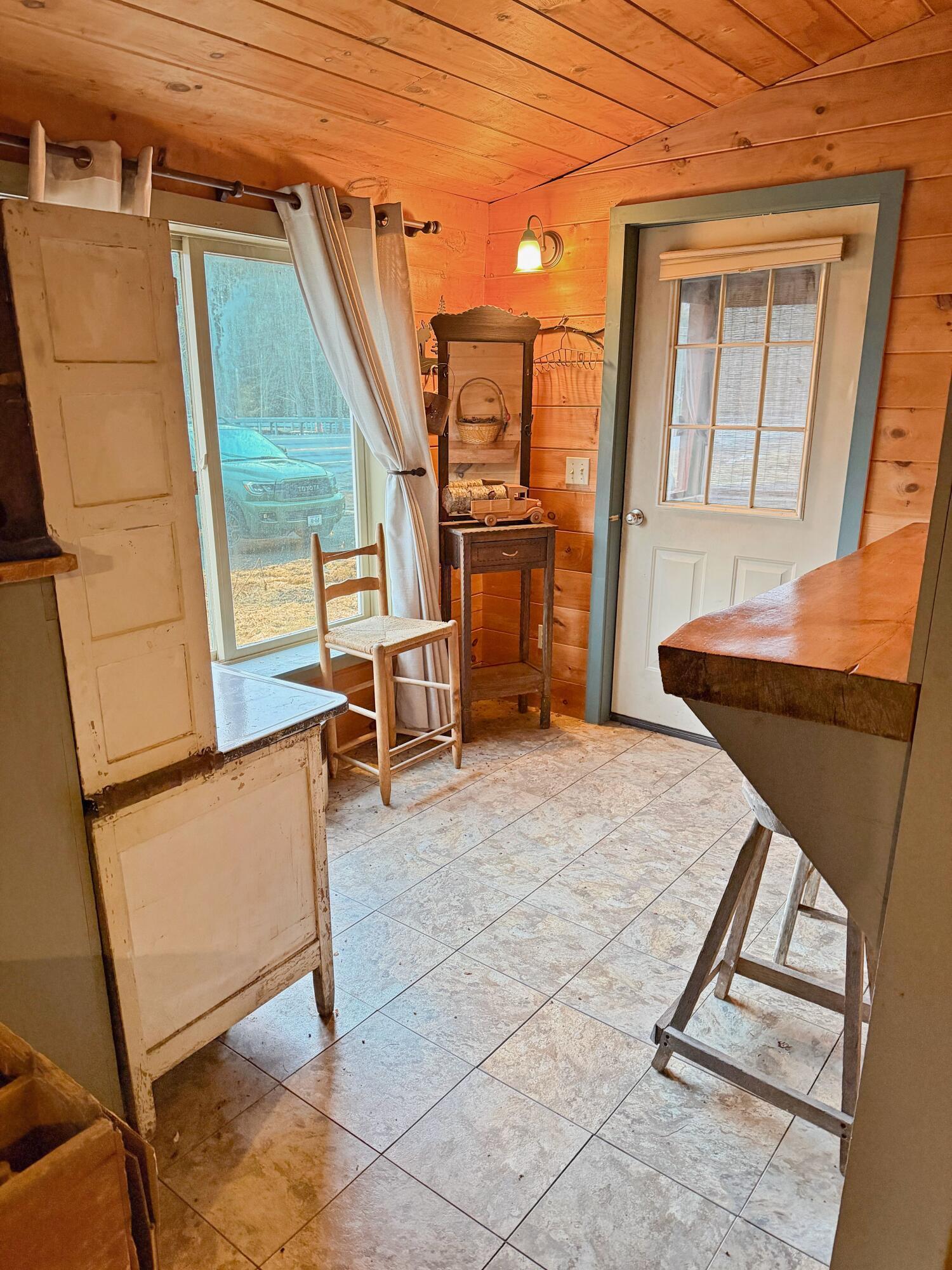 Image 3: C7A1B14C-7D6D-4362-B969-4B12EDC35294