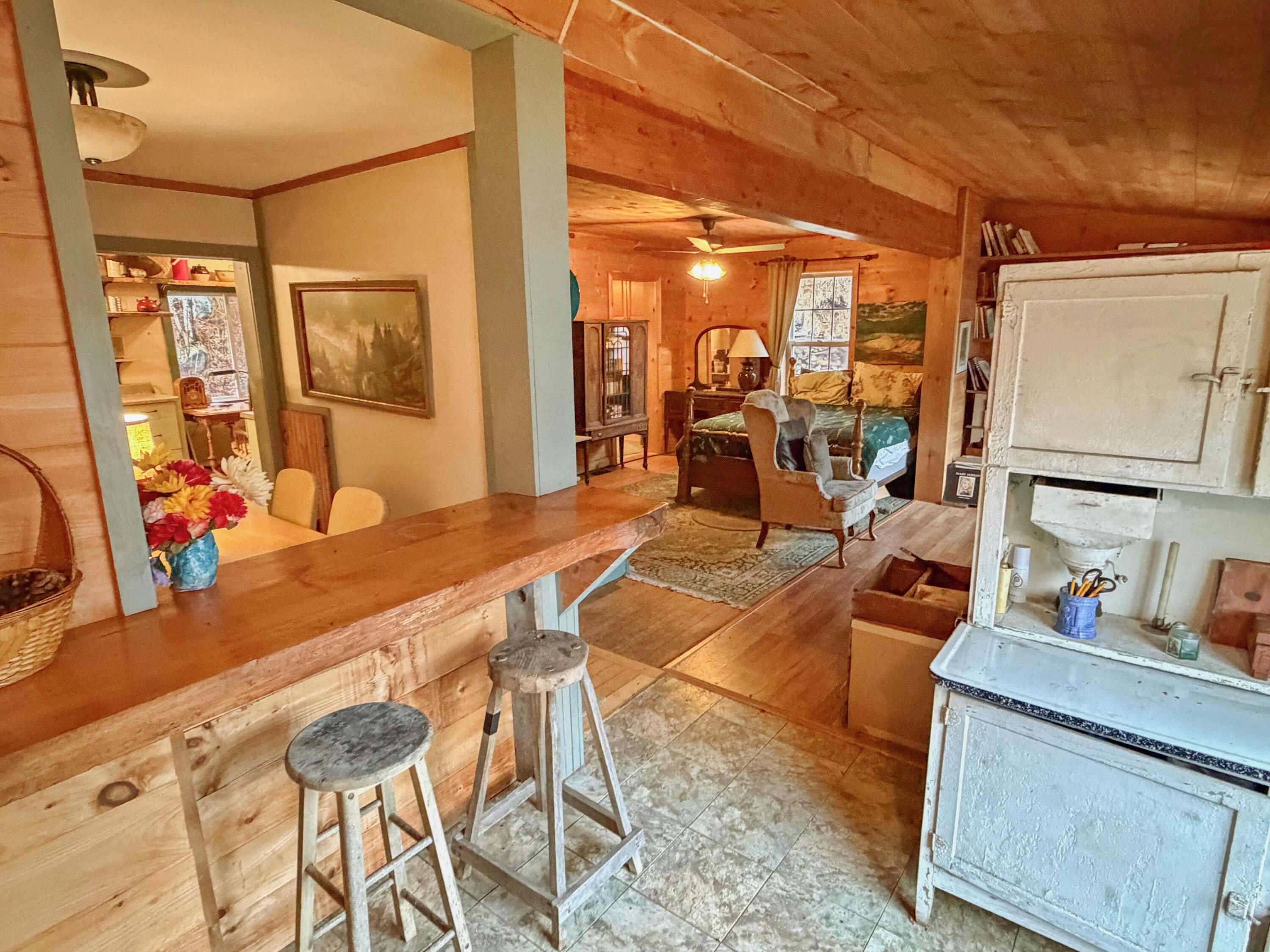 Image 4: 0DFFE0E2-1AC5-48BB-A31B-BEFAC3447A19