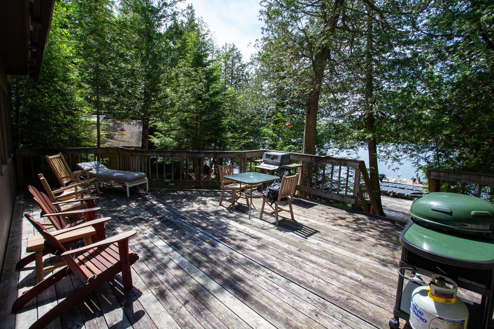 Image 4: Deck
