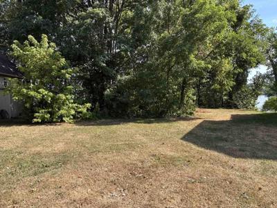 15 Champlain Shores
