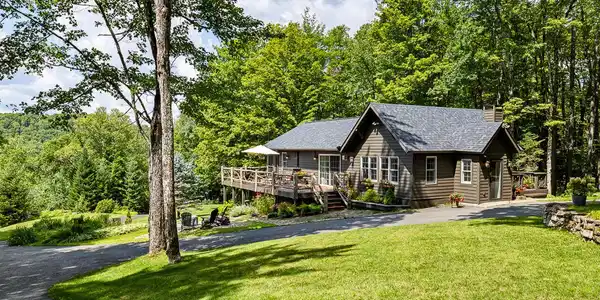 Image 3: House