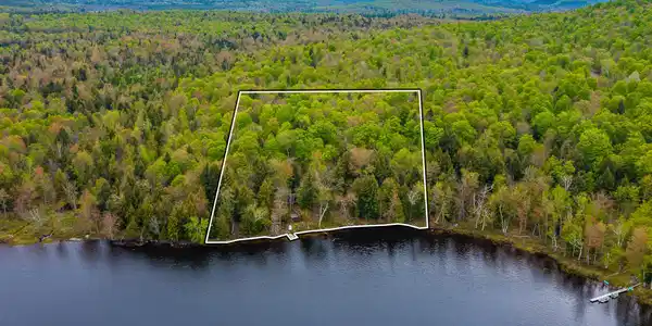 12 Lake Simond North Shore