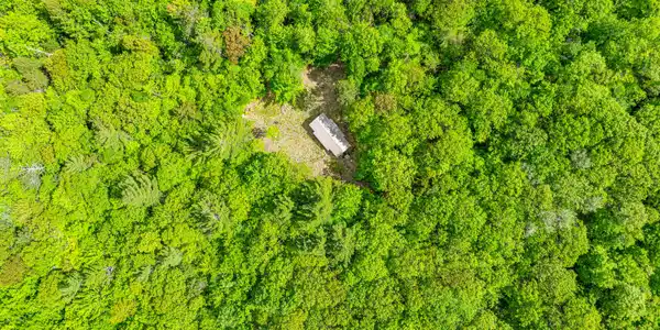Image 3: 429 Bartlett Keene NY-25