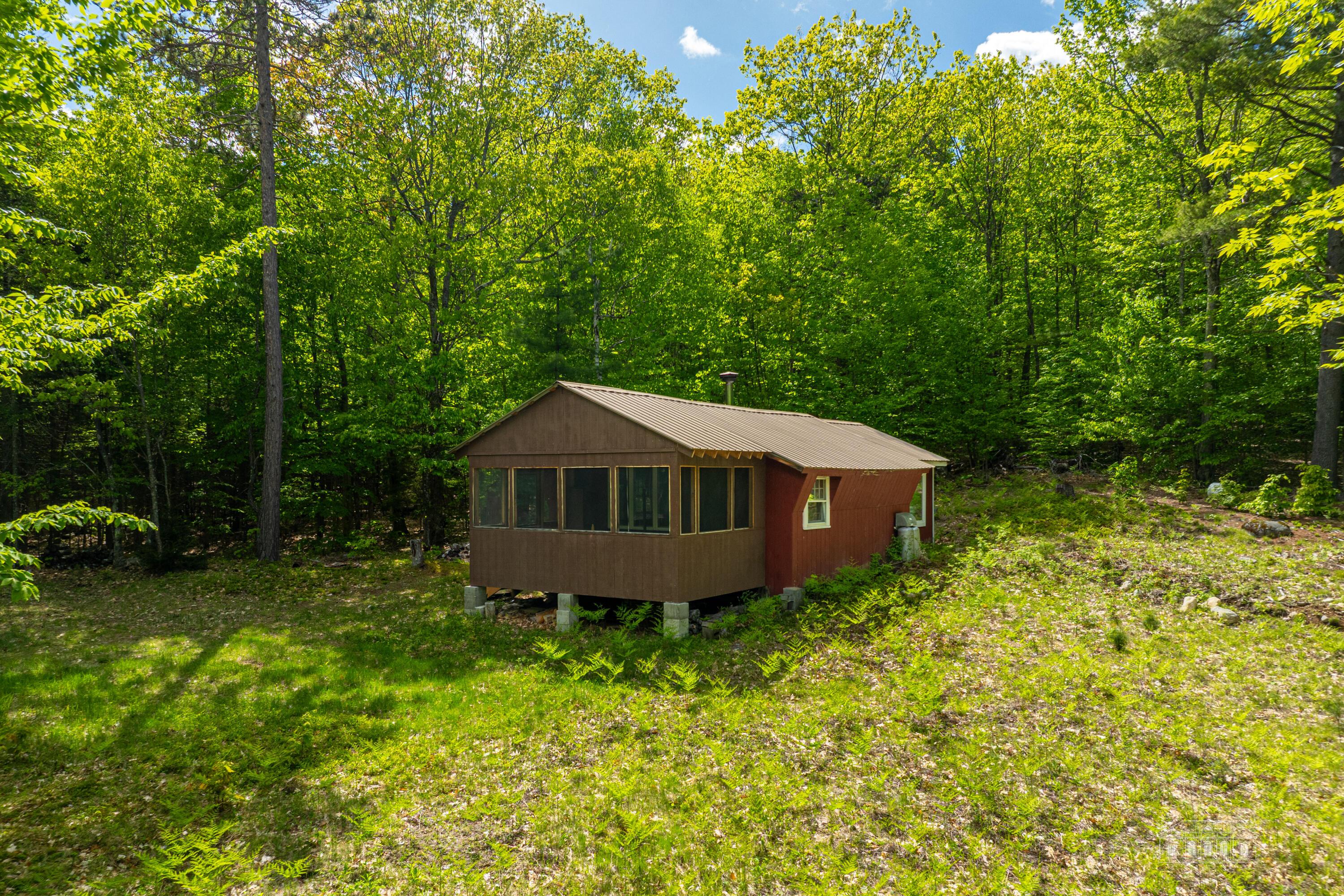 Image 4: 429 Bartlett Keene NY-19