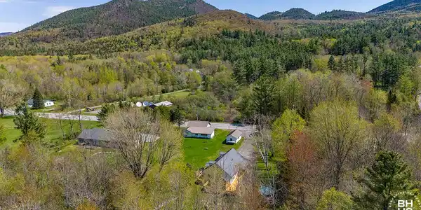 Image 2: CapeCodInKeeneValley_Spring