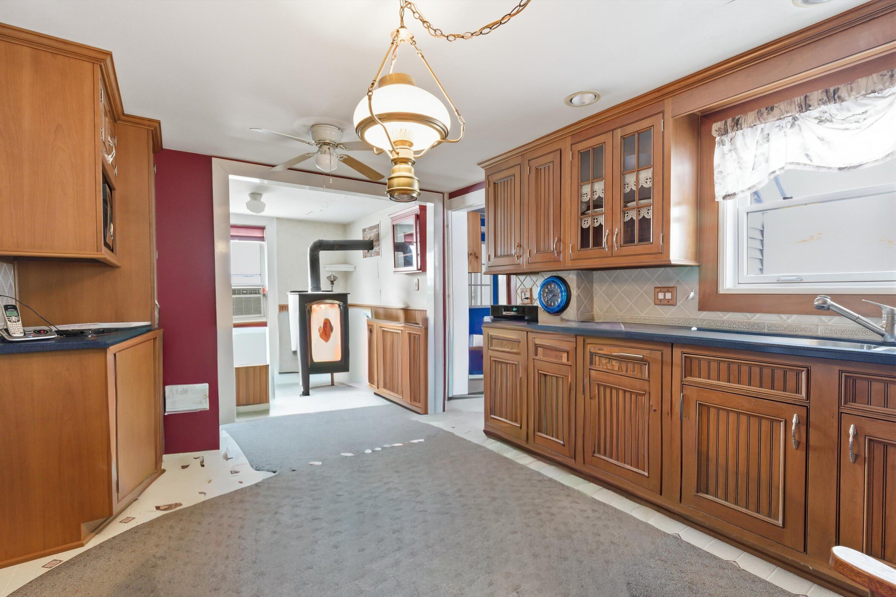 Image 2: 28-201 Carlton Rd-28
