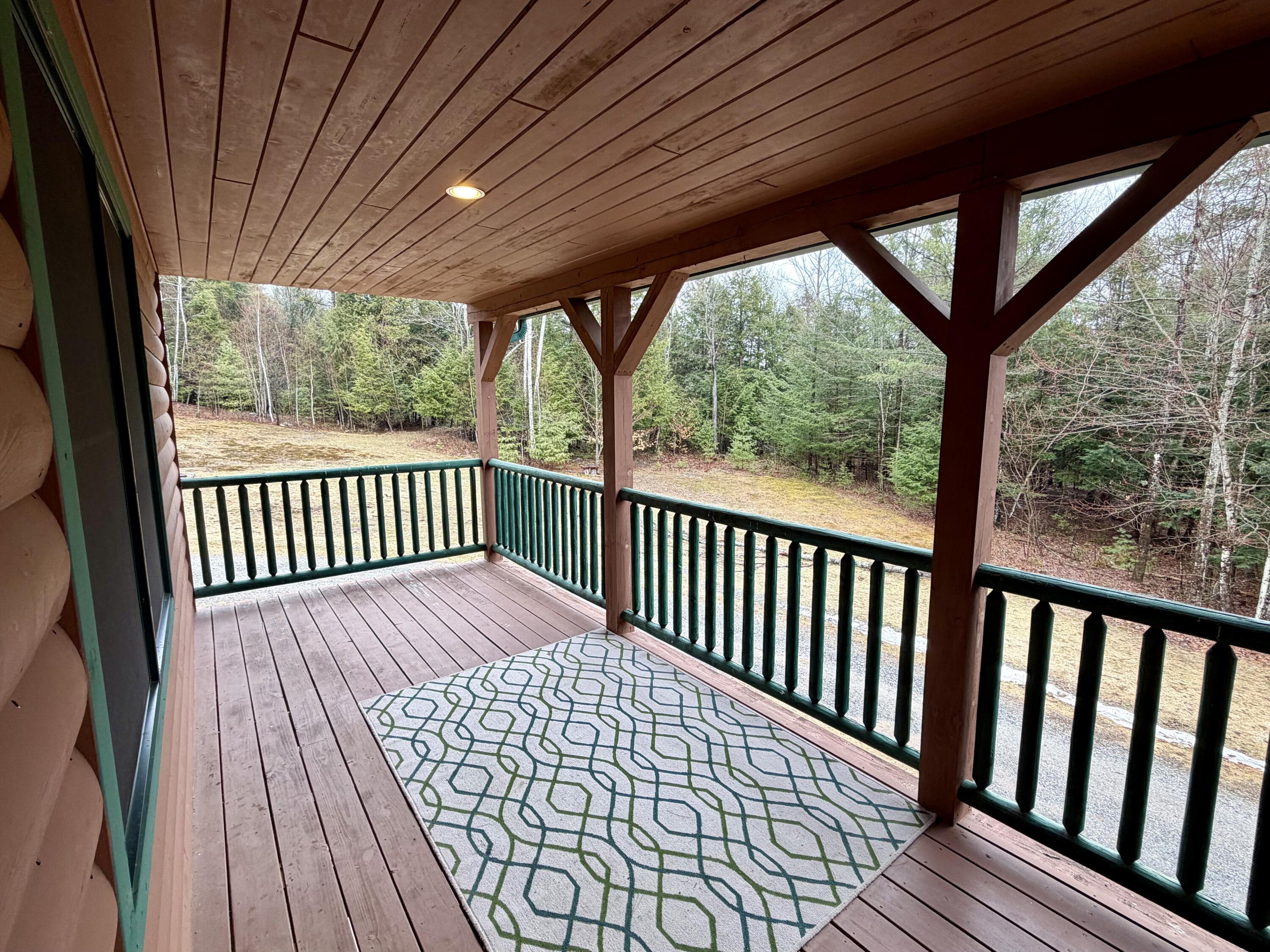 Image 4: Upper Porch