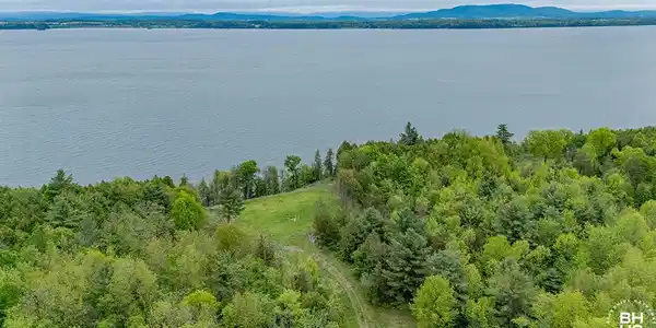 Image 3: WestportLotOnLakeChamplain_A_Lot1_Back_L