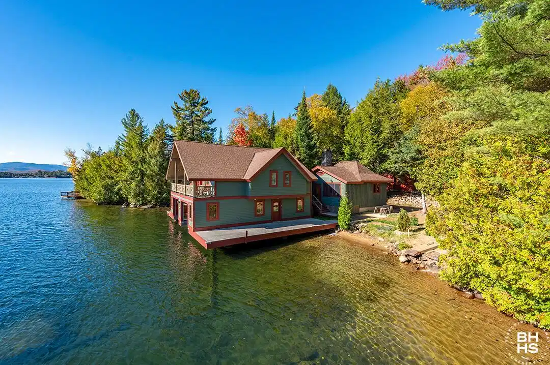Image 1: BoatAccessCampOnLP_Boathouse2_Exterior