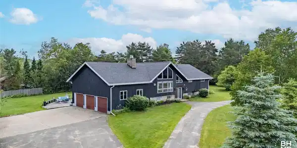 Image 2: 13MeadowRdSL_A_Exterior_Low_L
