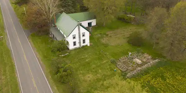 Image 4: AERIAL HOUSE