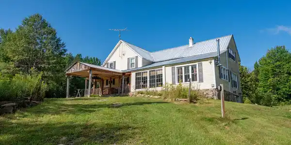 Image 3: 288PupHill_Exterior_Front_R