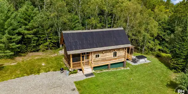 Image 4: 238PayeRoad_A_Cabin_M