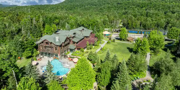 7 Whiteface Inn Ln