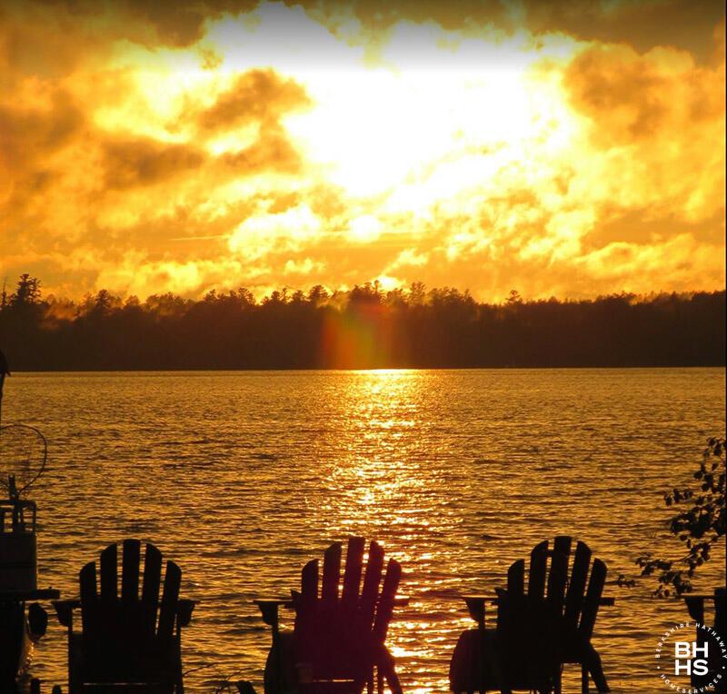 Image 3: CampSummerBreezeOnUpperSaranac_O_Sunset_