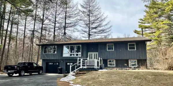 35 Knob Hill