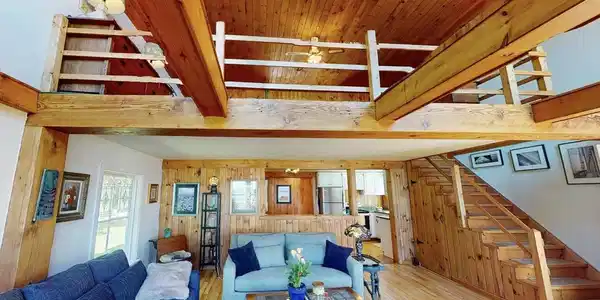 Image 2: Living Room