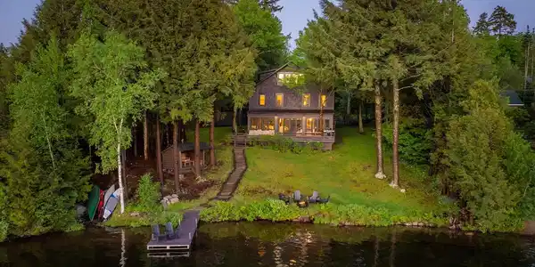 506 Mirror Lake