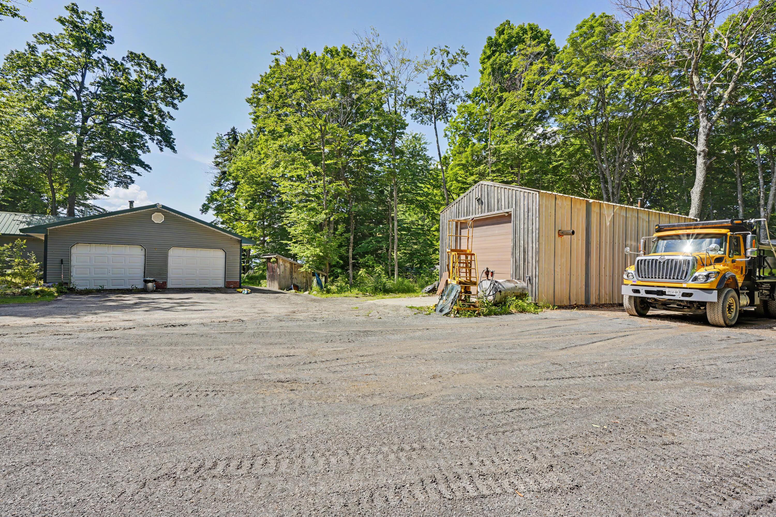 Image 4: 02_Home and Land for Sale at 6 Sax Way,