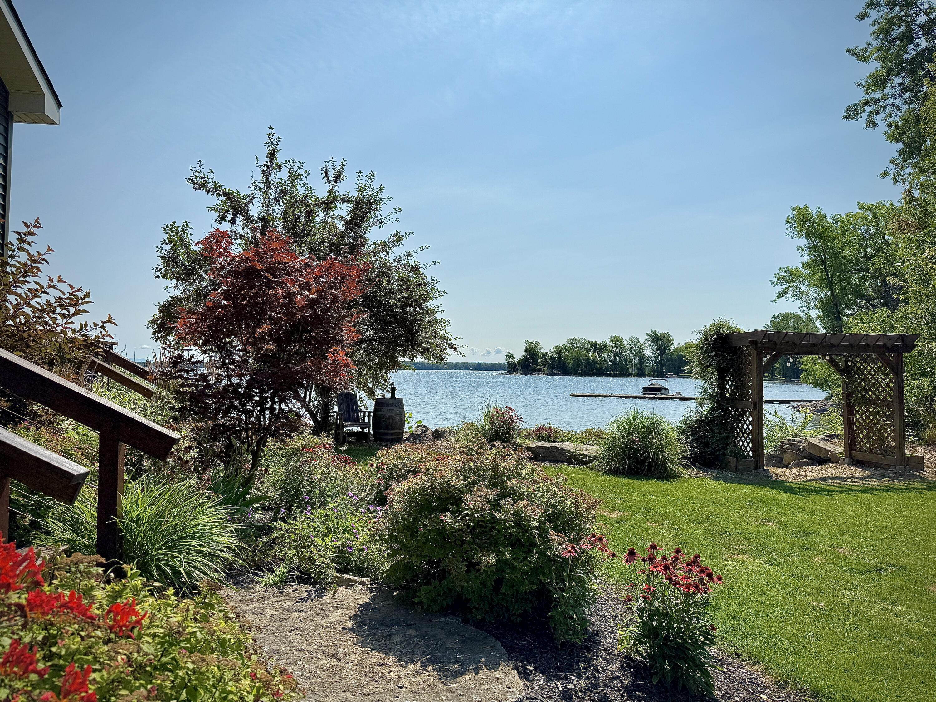 Image 2: Yard