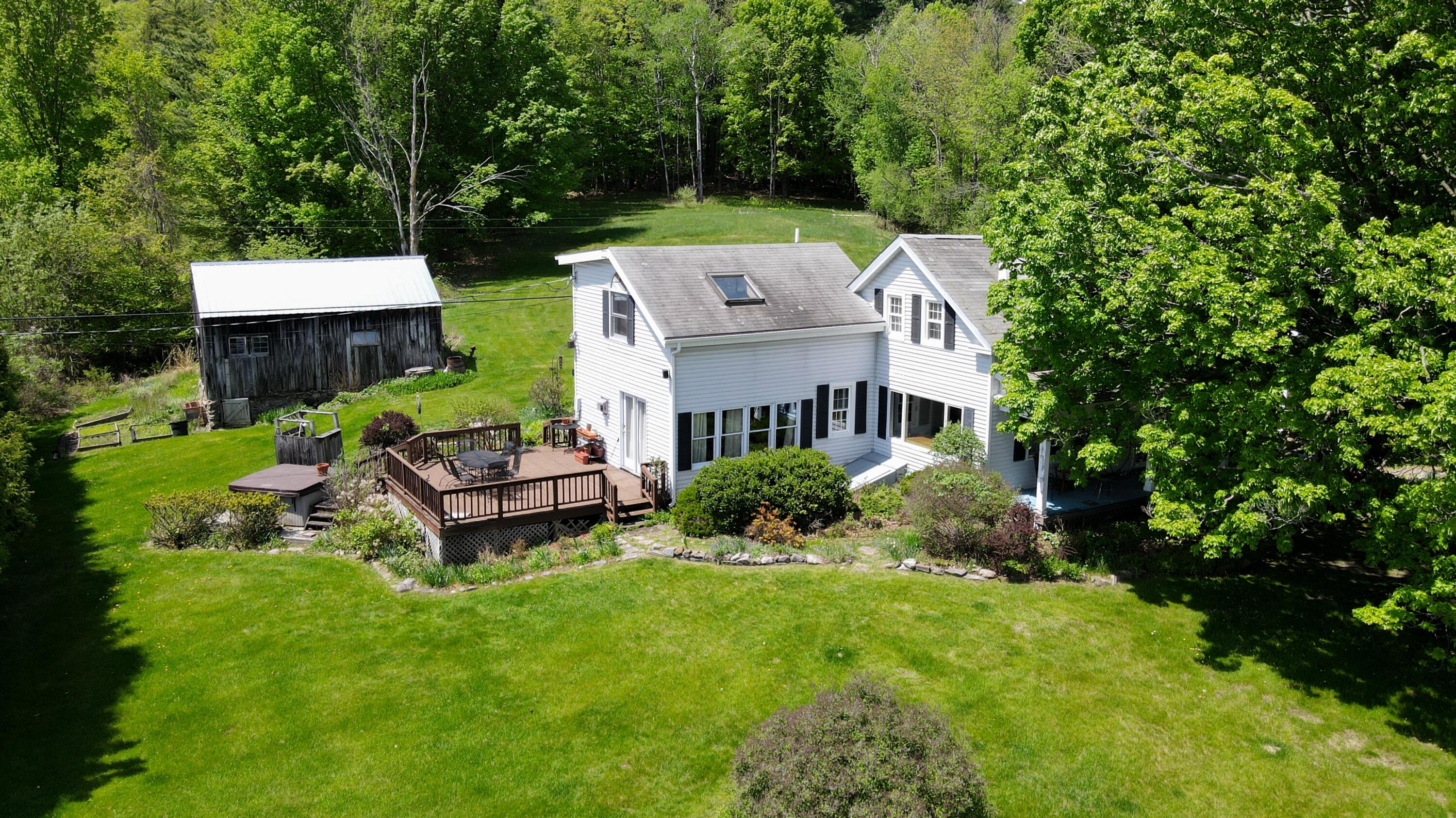 Image 4: 1001 Highlands Road-28