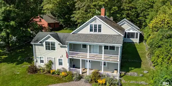 2255 LakeShore Road