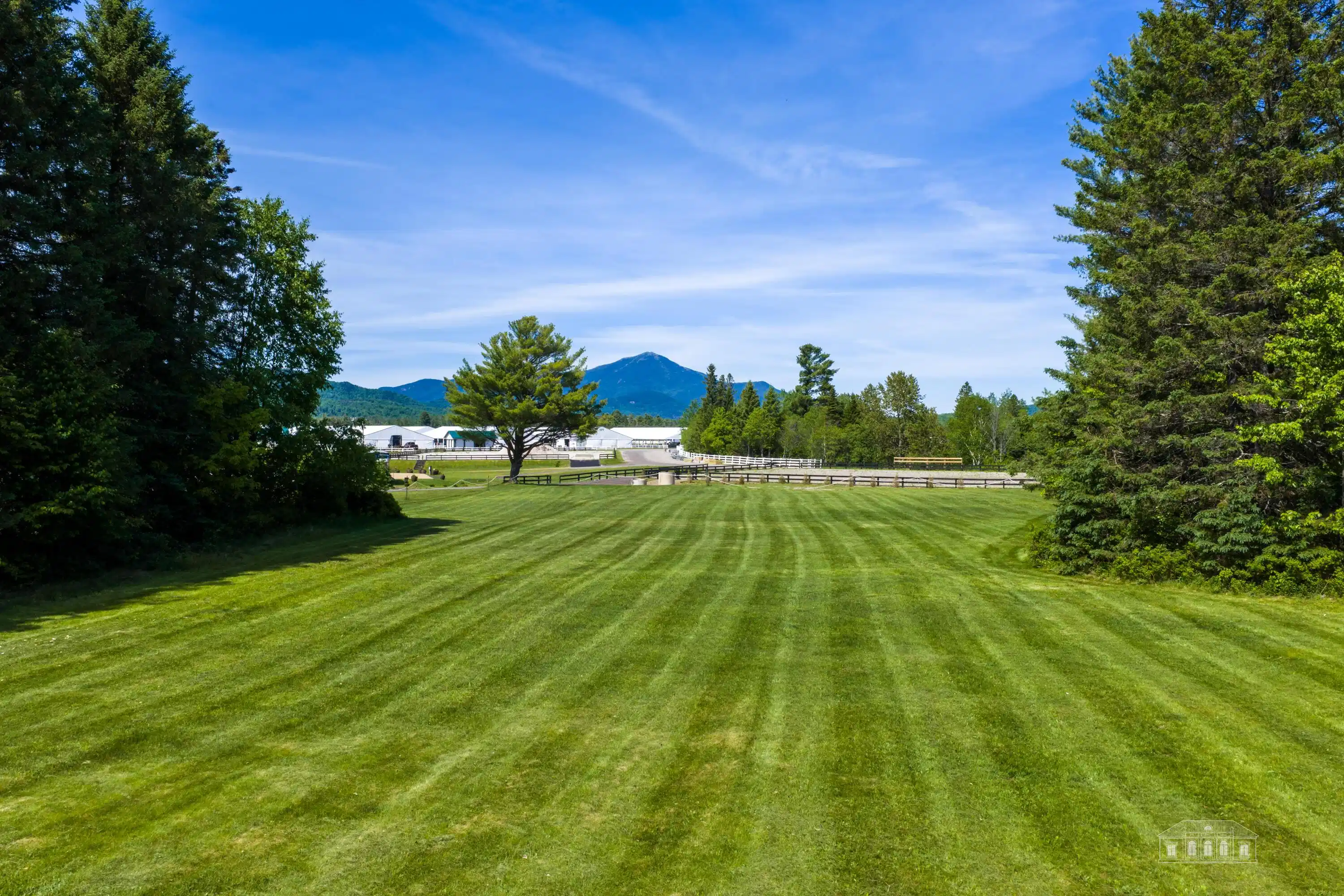 Image 1: 5468 Cascade Rd LP-23 (1)