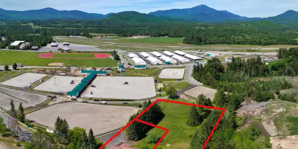 Image 2: 5468 Cascade Rd LPLines-1