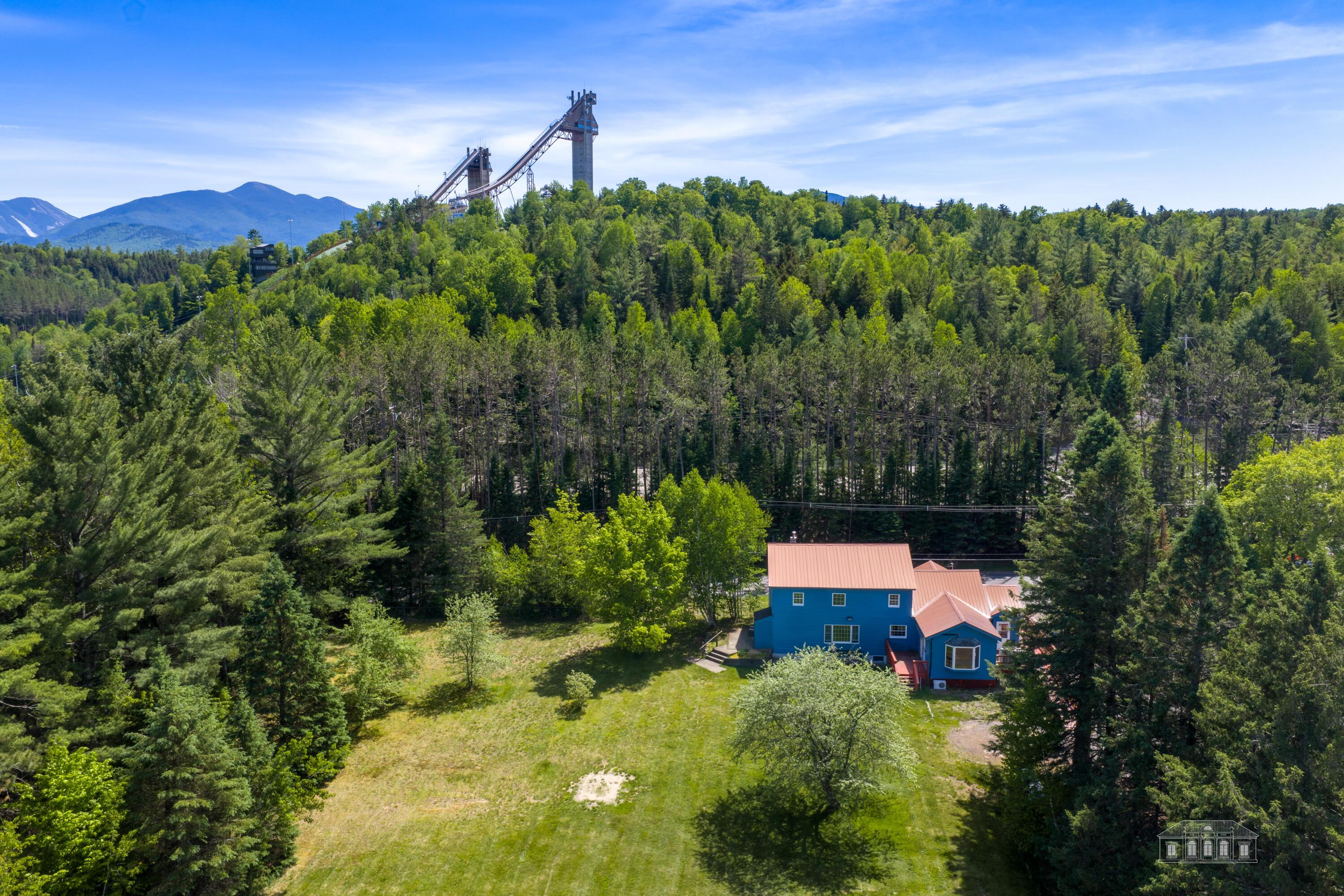 Image 4: 5468 Cascade Rd LP-21