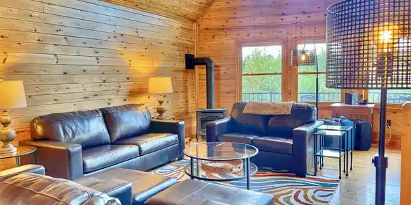 Image 4: Adirondack Alpine Cabin with cozy firepl