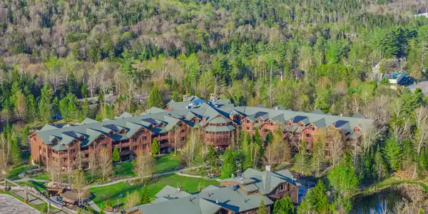 Image 4: Whiteface Lodge Stock-2