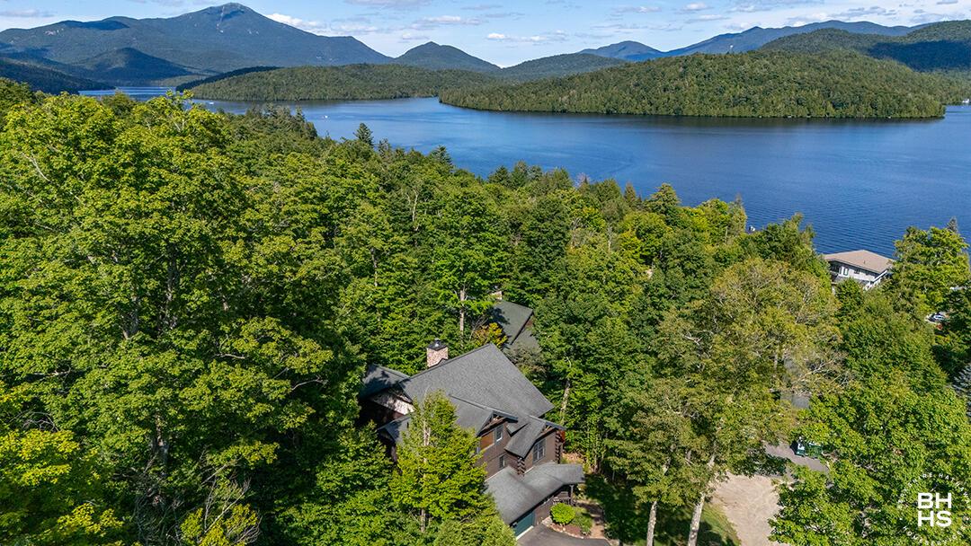 Image 3: OverlookViewLojInLakePlacid_A_Exterior_B