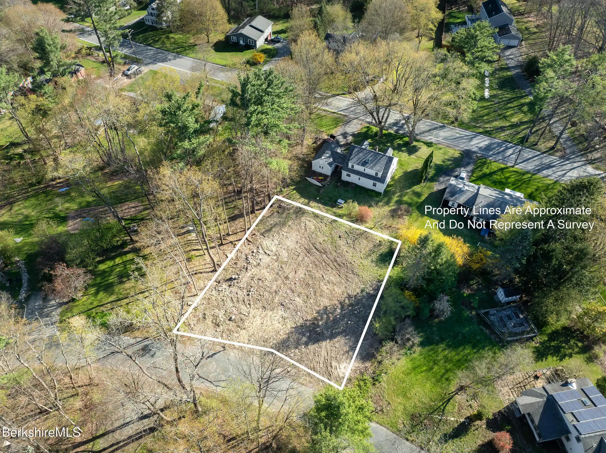Image 1: Harrison Lot