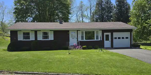 5 Arnold Ave