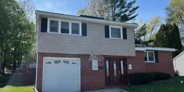 17 Highland Ave