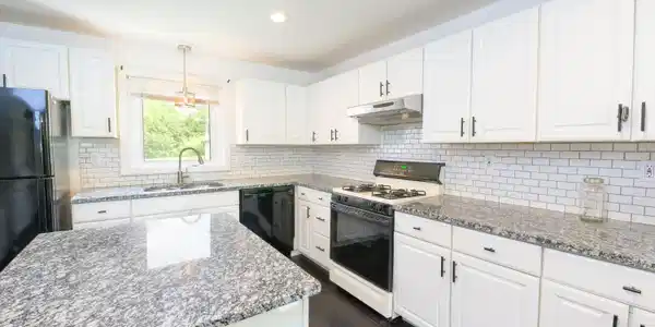 800 Simonds Rd