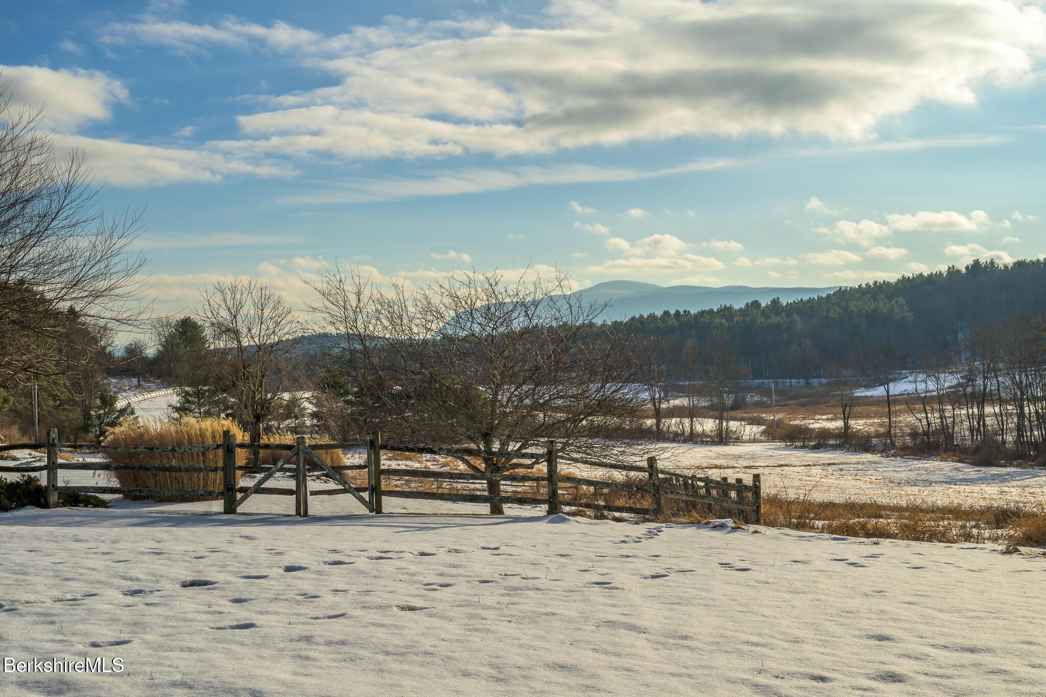 Image 2: Screen - 58 Round Hill Rd Great Barringt