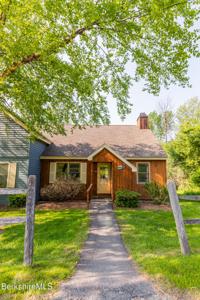 37 Corey Rd