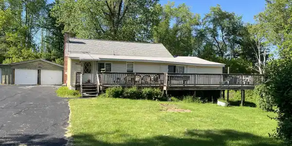 Image 2: Front
