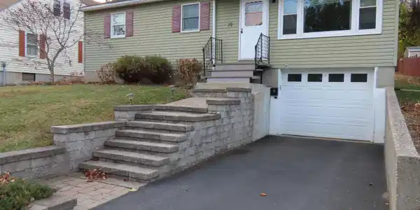 19 Highland Ave